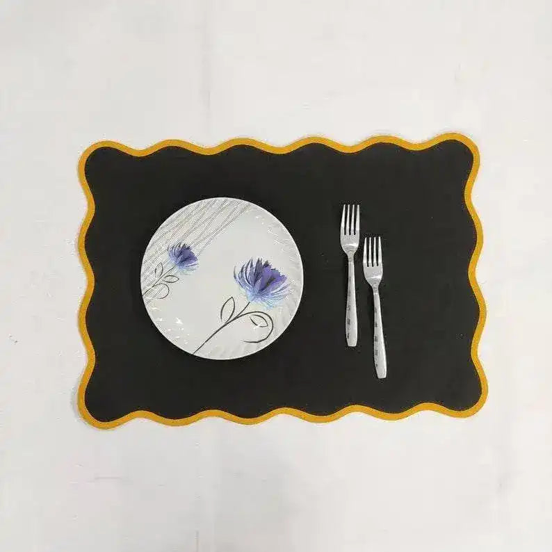 Black Classic Scallop Cotton Placemat Set of 4